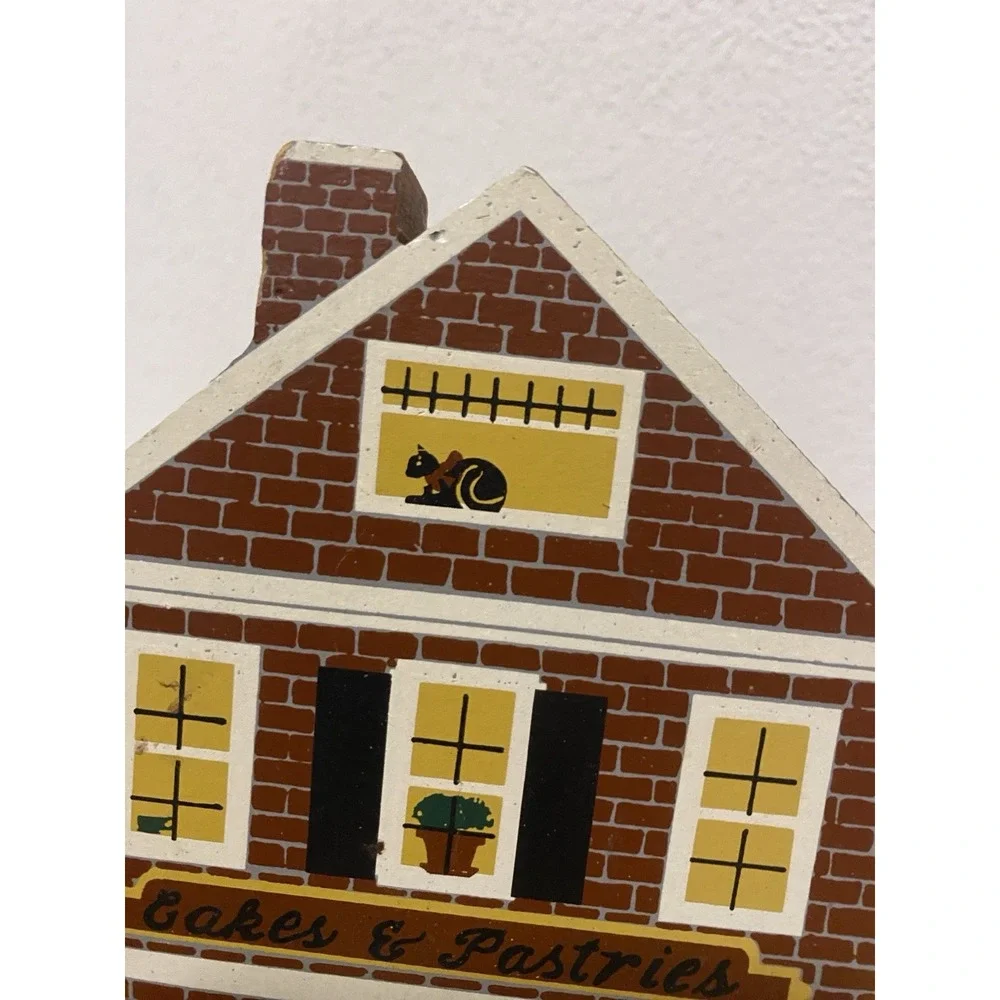 The Cats Meow Village Cakes And Pastries Vintage House